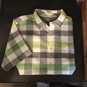 Men’s North Face short sleeve button down shirt